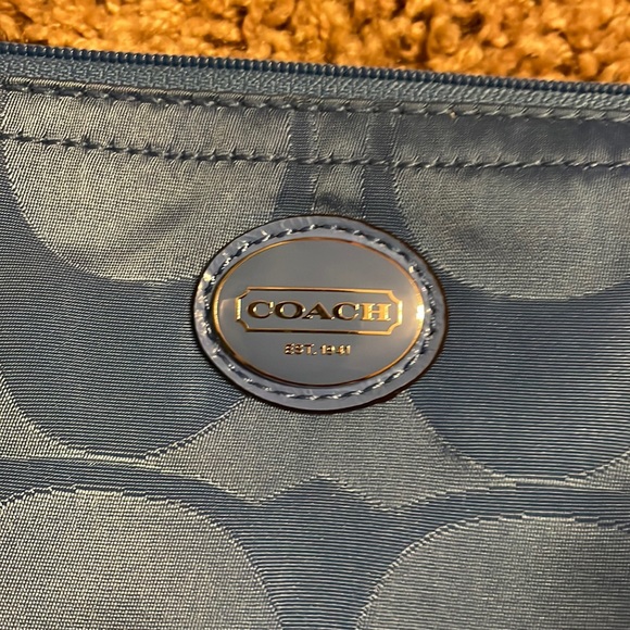 Coach pack away tote. medium blue. - Picture 2 of 8